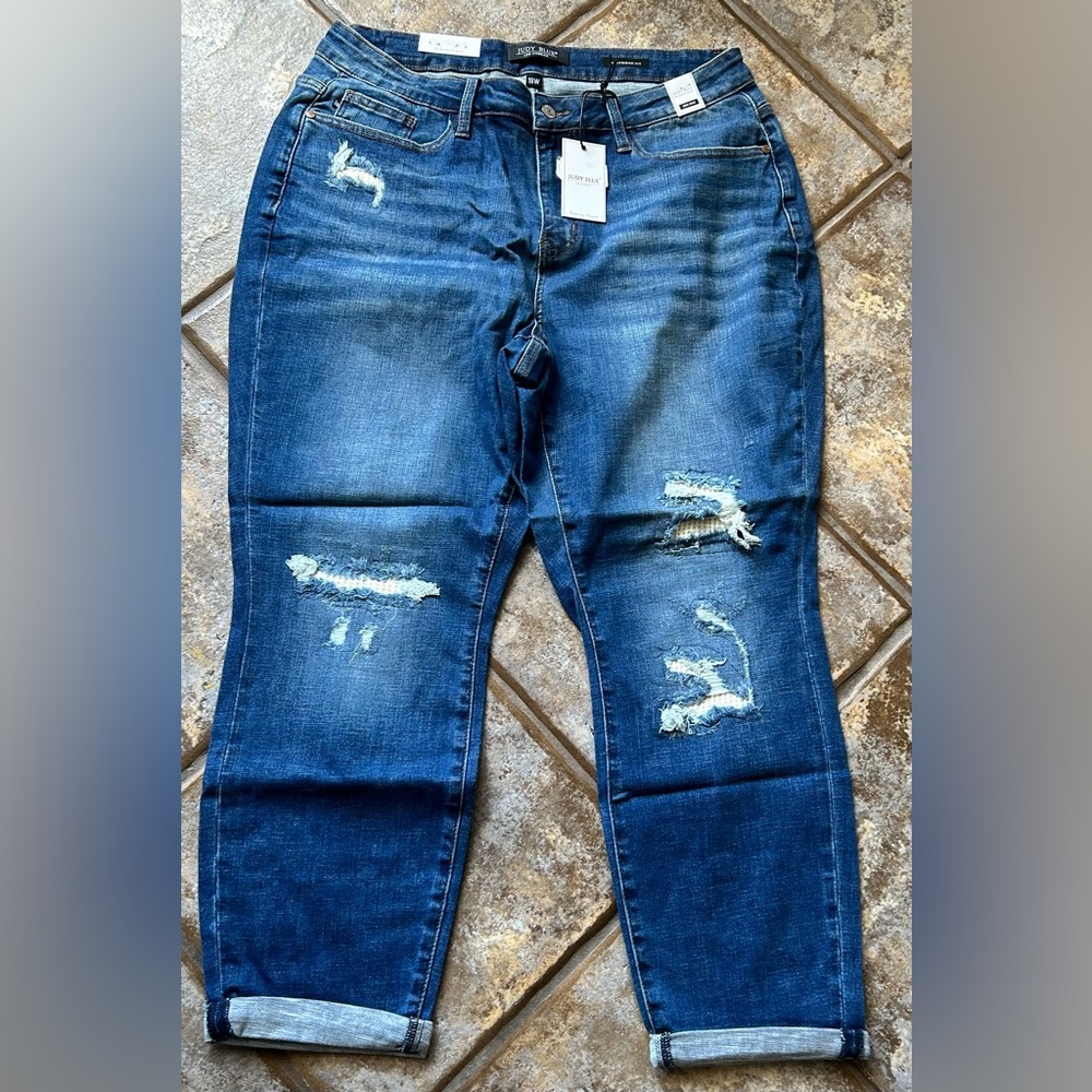 Judy Blue Boyfriend Jeans Distressed Blue
